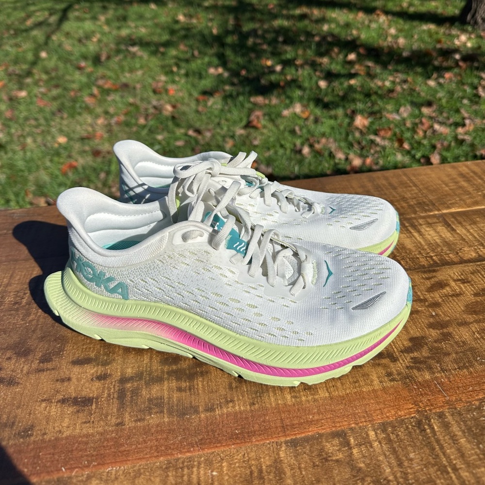 Hoka Kawana Women’s 7. Barely used.